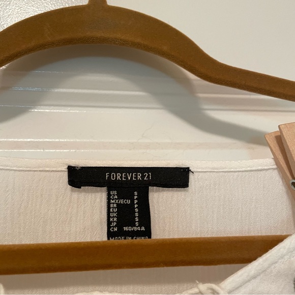 Blouse - Picture 6 of 7